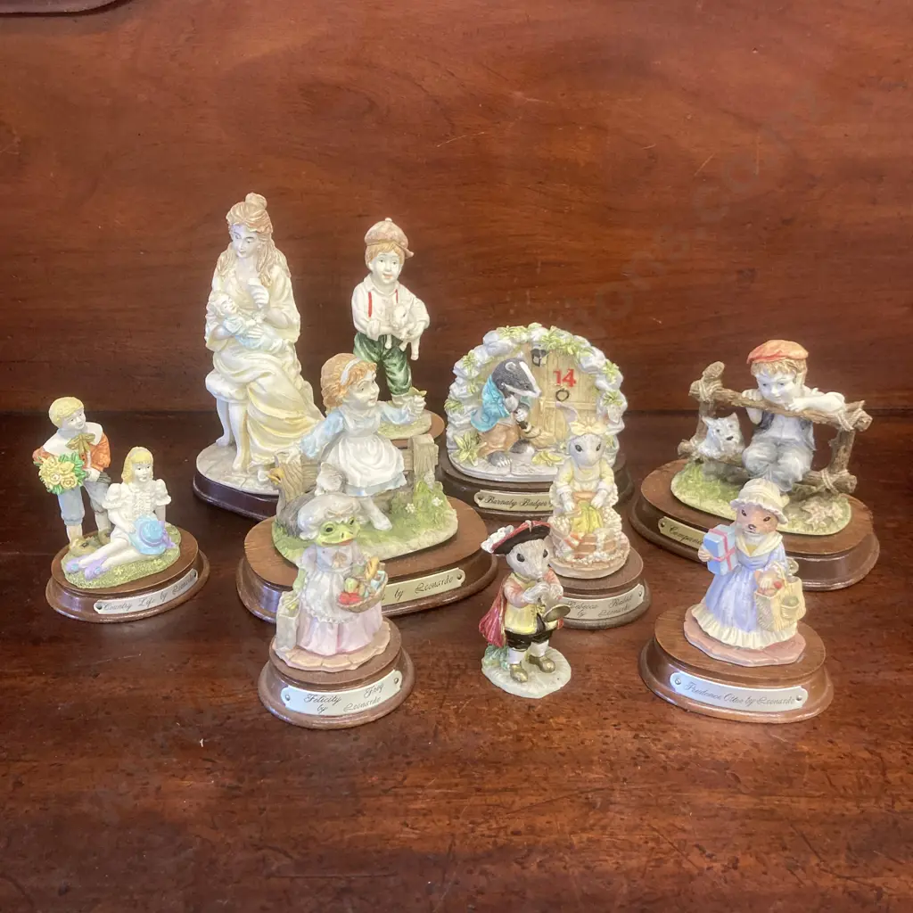 Lot of 10 Vintage Ornaments Image 1++